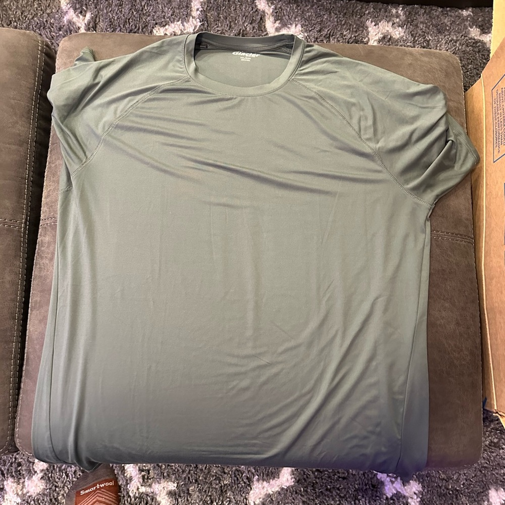 Glacier synthetic fiber workout shirt